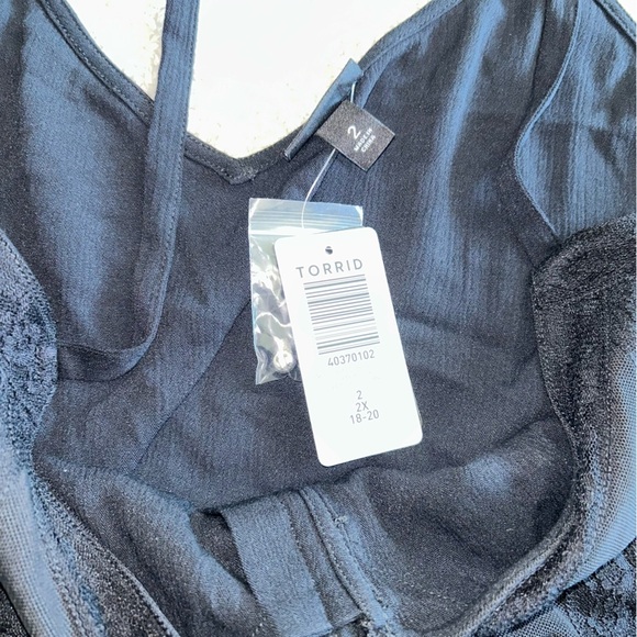 Torrid Black Lace Detail Tank Top - Picture 5 of 5